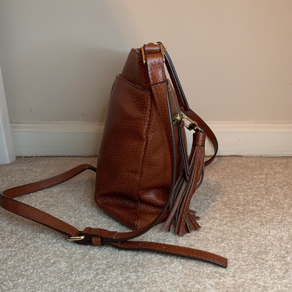 Casual Everyday Crossbody Bag (great for travel!) - Picture 2 of 4